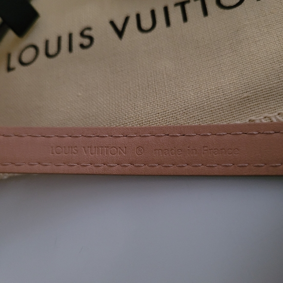 Authentic Louis Vuitton Vernis Belt Style Bracelet In Like New Condition! - Picture 5 of 8